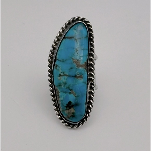 Vintage turquoise & sterling silver Native American ring Size 7.5 - Picture 2 of 10